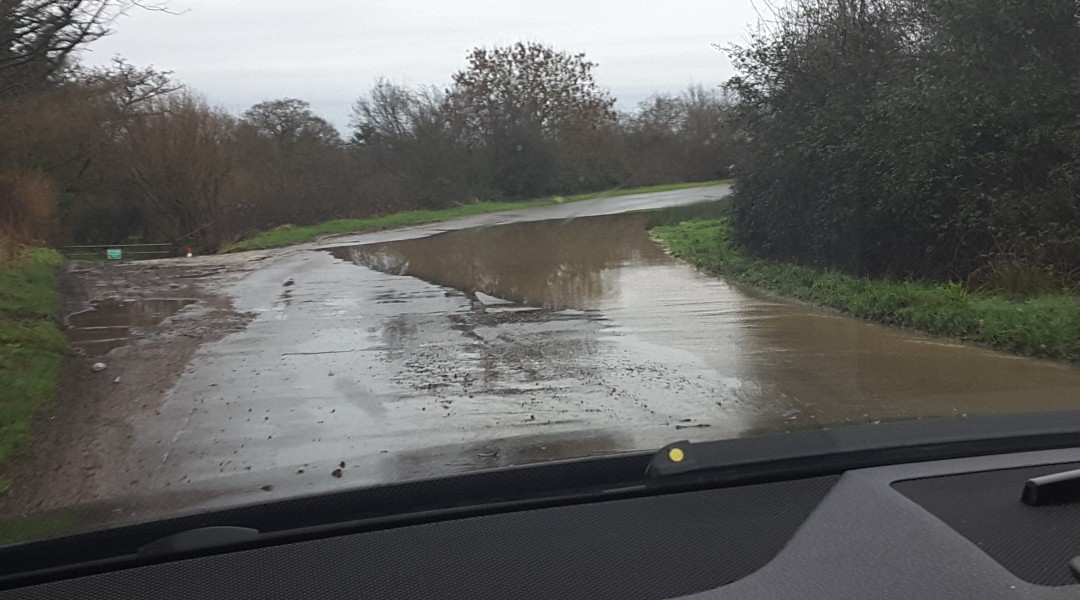 Flood Taplins Farm Road Winchfield 3 January 2016.