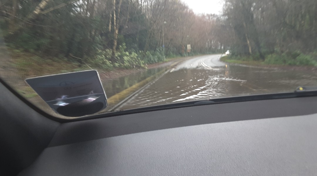 Flood B3016 Odiham Road Winchfield 3 January 2016.
